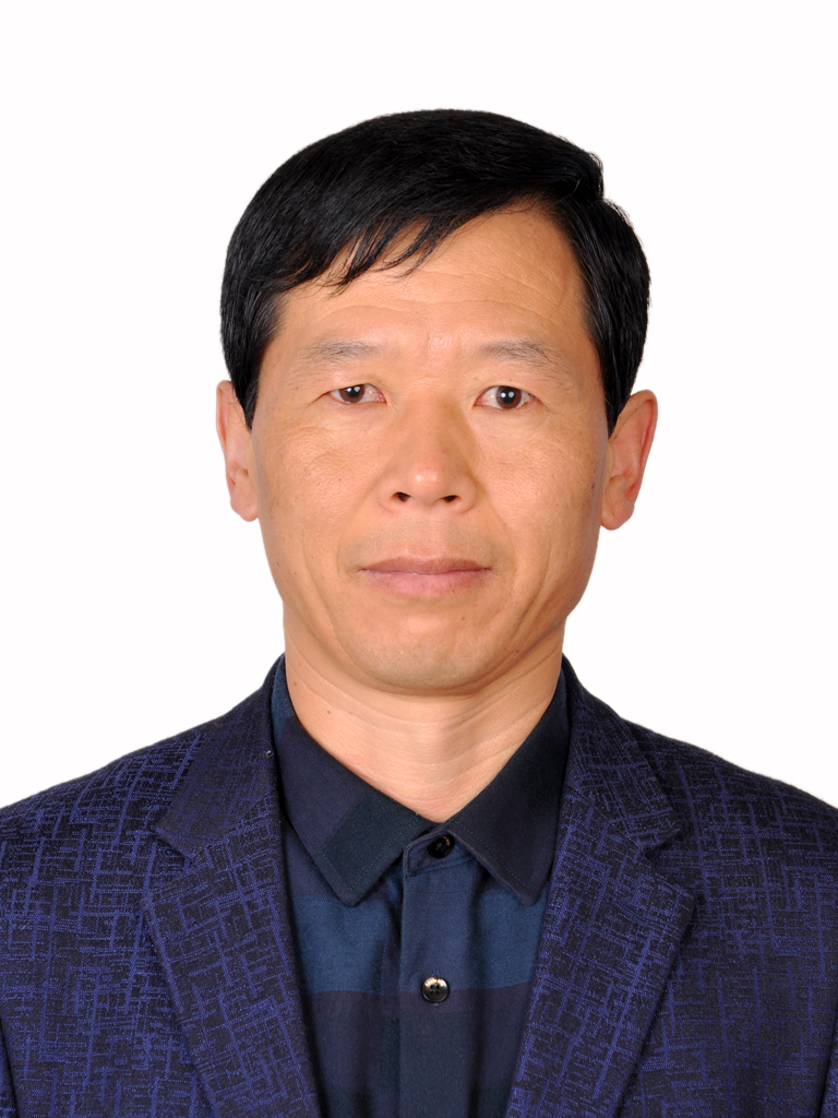 【慶陽市優(yōu)秀共產黨員風采】王亞軍：躬耕講臺二十余載 潛心育人潤物無聲