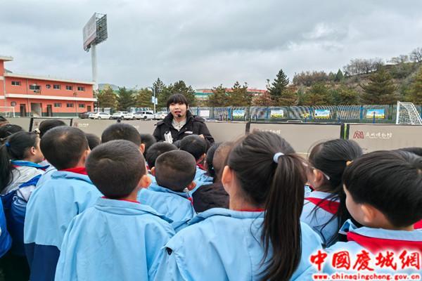 慶城縣博物館走進(jìn)慶城鎮(zhèn)中心小學(xué)舉辦“流動博物館”進(jìn)校園活動