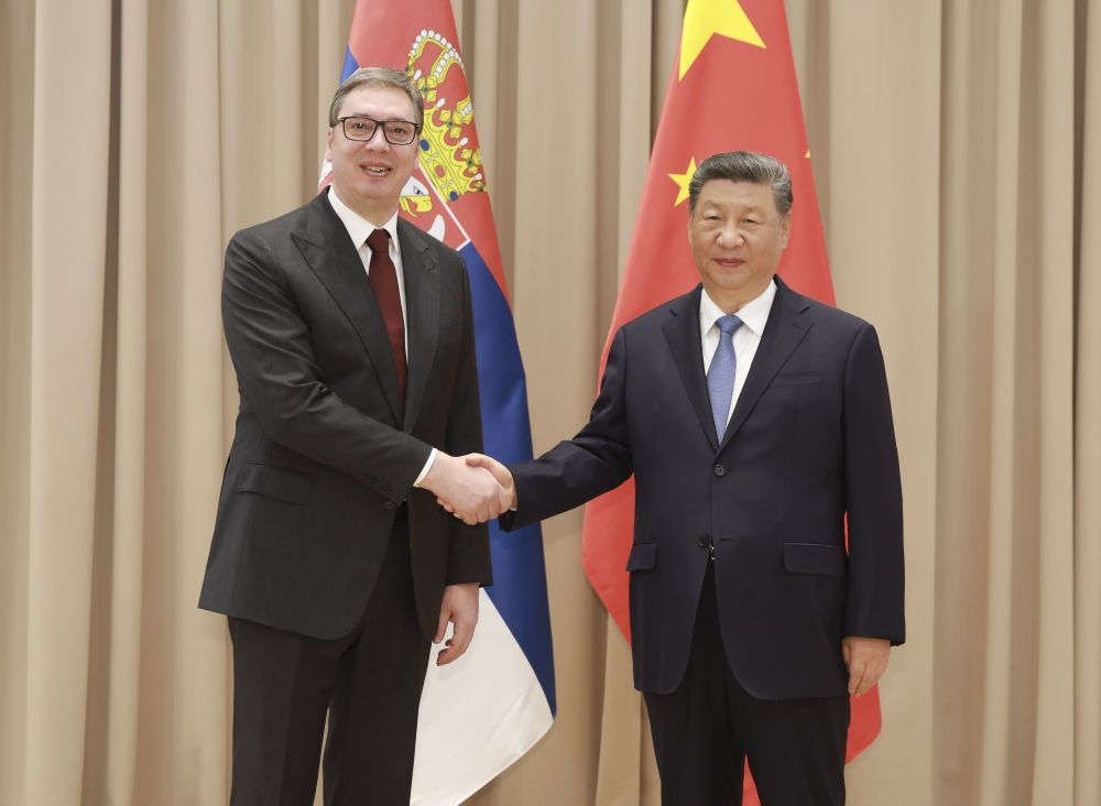 習近平會見塞爾維亞總統武契奇